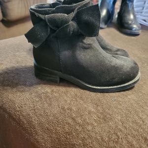Toddler size 6 boots